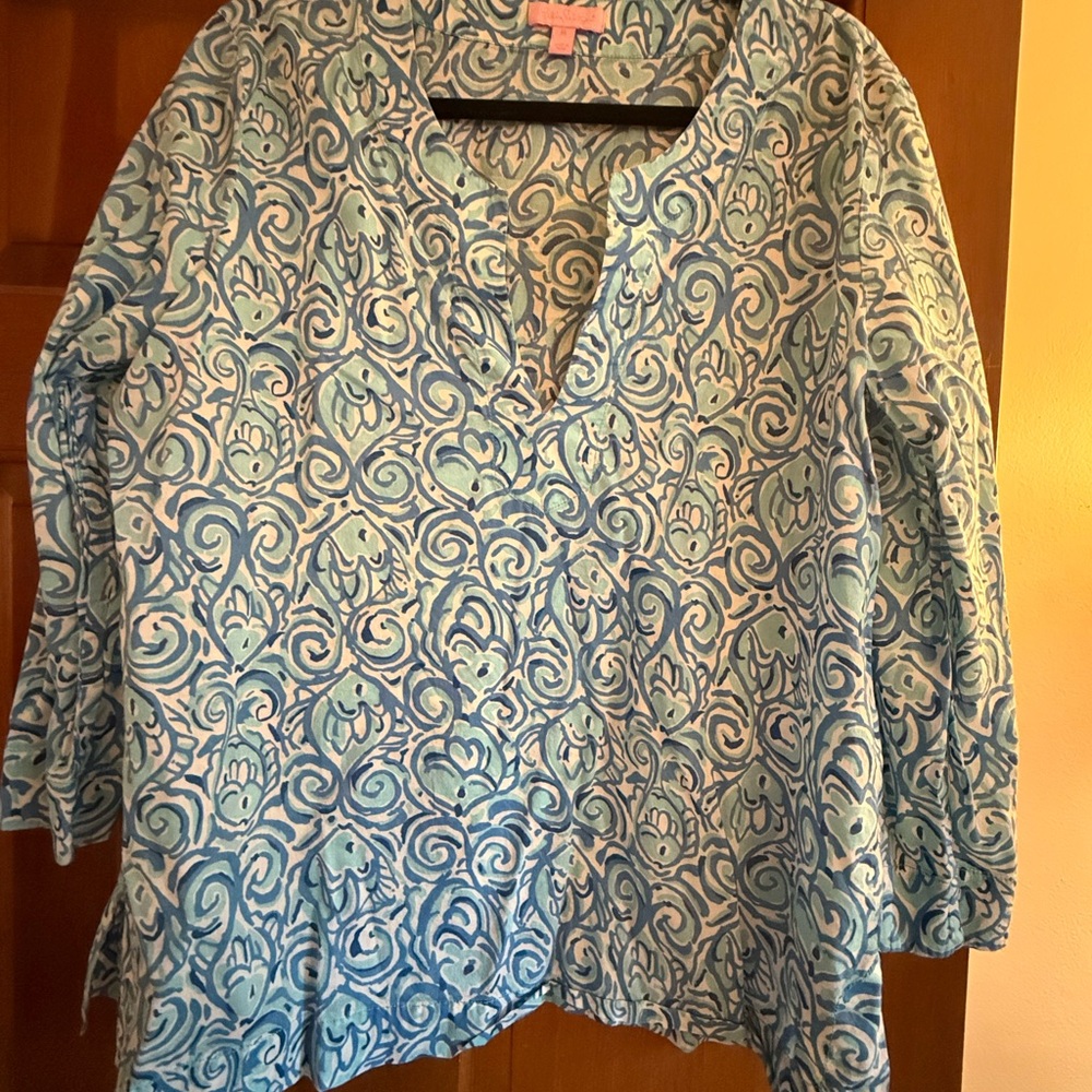 Lilly Pulitzer Aqua and Navy Swirl Blouse